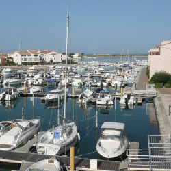 France Languedoc-Roussillon St Cyprien 