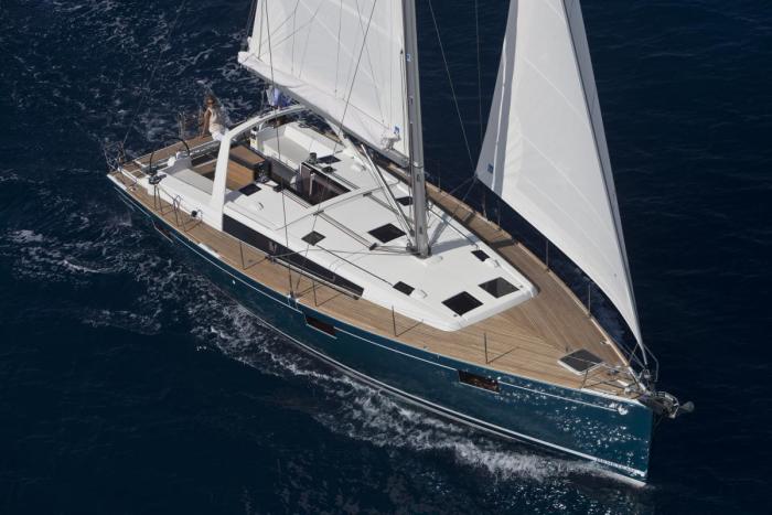 location-bateau-oceanis-48-5-cabines-extrieur