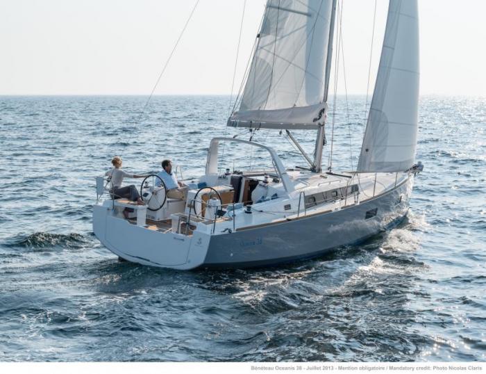 Oceanis 38 - 3 cabines - extérieur